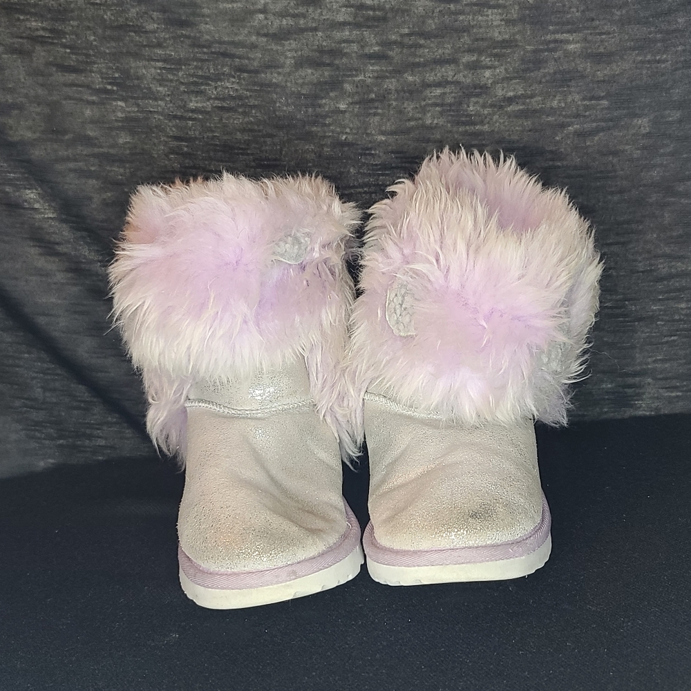 Girls furry UGG boots